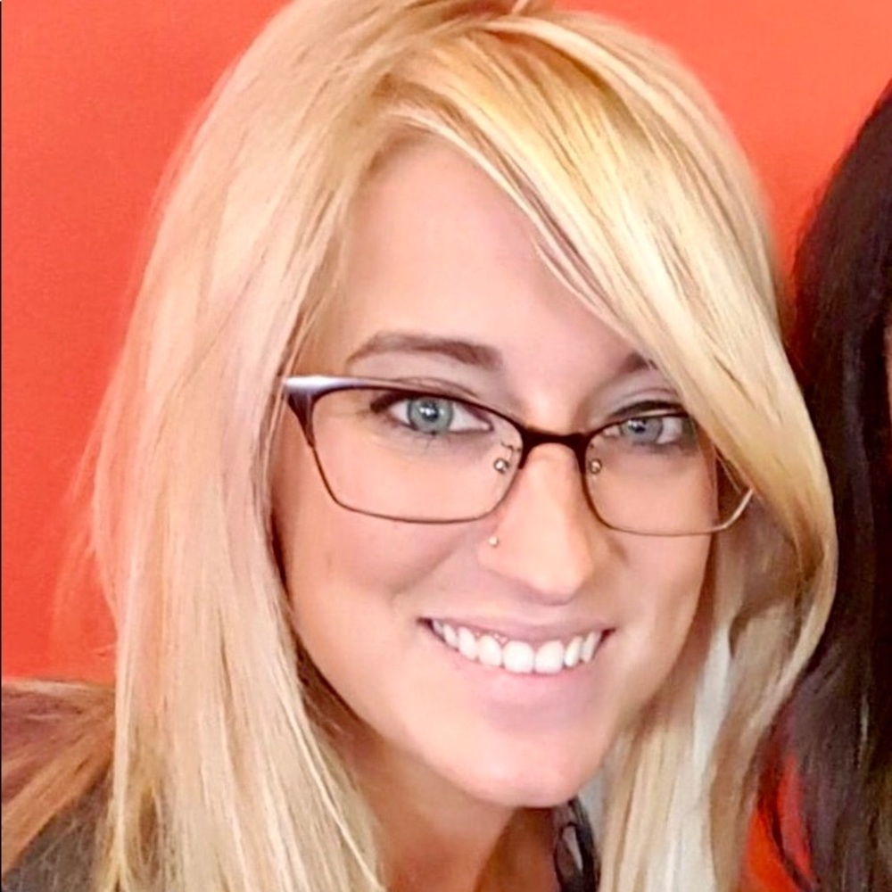 Meet your Posher, Rachel